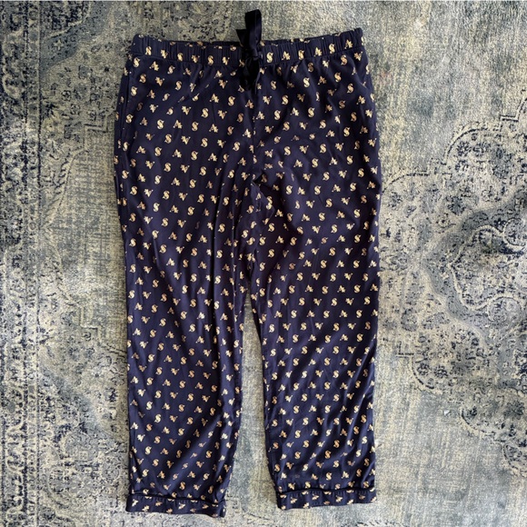 Victoria’s Secret Pajamas L - Picture 3 of 9